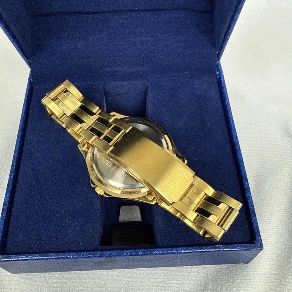 Misty‎ Harbor Quartz Vintage Mens Watch Round Gold Tone *Read